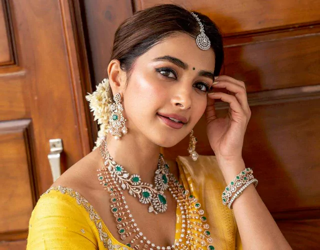 Actress Pooja Hegde Latest Images